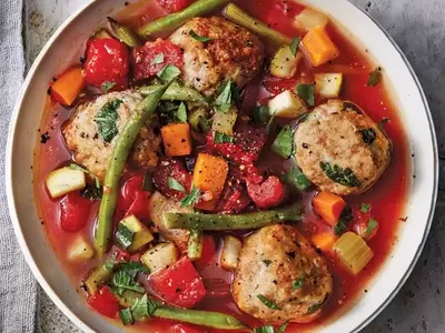 Effortless Slow-Cooker Chicken Meals: A Collection of Flavorful Recipes