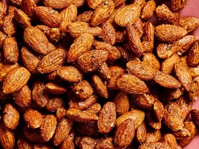 Delectable Spiced Almonds: A Healthy and Flavorful Snack