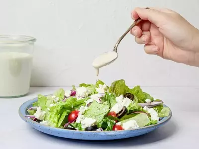 Akron's Signature Creamy French Dressing: A Culinary Journey