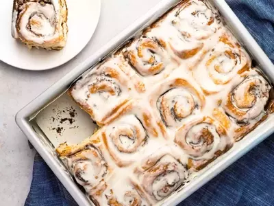 Achieve Perfect Dough Proofing with This Simple Cast Iron Skillet Trick