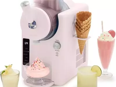The GreenPan Frost: A Versatile Machine for Frozen Delights