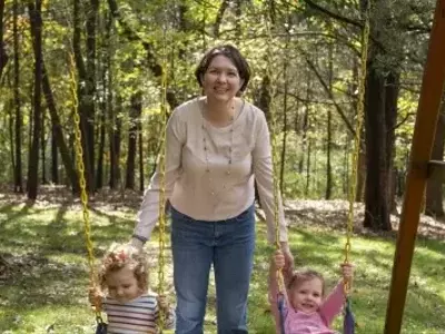 The Rise of Single Motherhood in the 40s: An IVF-Driven Trend