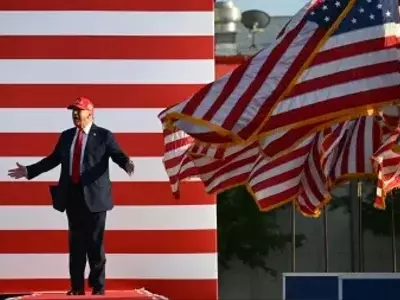 Trump's Midterm Campaign in Iowa: Economy and Energy Focus