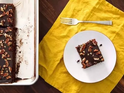 Game Day Dessert Delights: Sweet Treats for Super Bowl Gatherings
