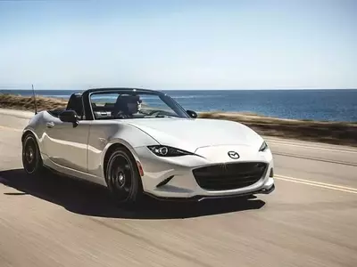 The Enduring Appeal of Manual Transmissions in Performance Cars