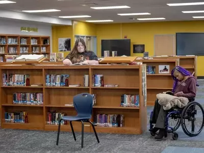Kentucky School's Phone Ban: Successes and Setbacks