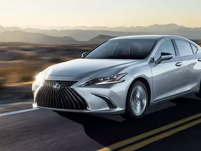 Lexus Concludes US ES Production, Embraces Electrified Future