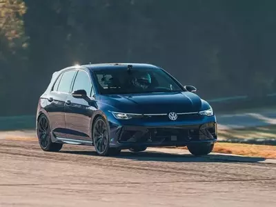 2025 Volkswagen Golf R: Enhanced Performance on the Track