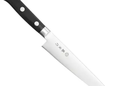 The Underrated Utility of the Petty Knife in Your Kitchen