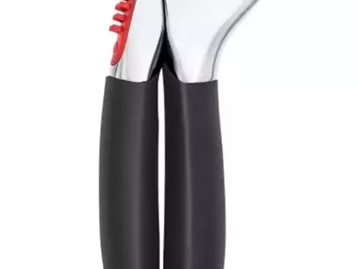 The Ultimate Guide to Garlic Presses: Top Picks for Every Cook