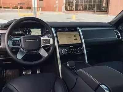 2026 Land Rover Discovery: Interior Evolution and Design