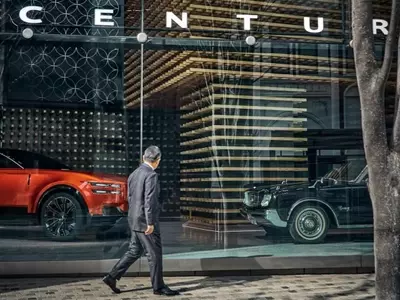 Toyota's Century Brand Ascends to Luxury Status with New Tokyo Showroom