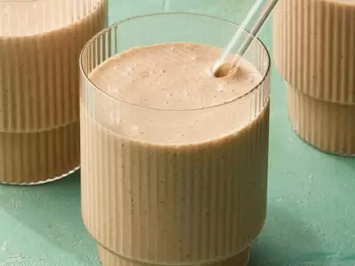 Velvety Almond Butter Chocolate Banana Smoothie: A Protein-Packed Delight