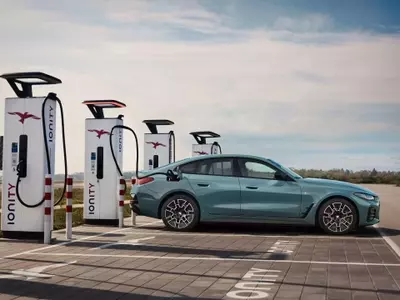 BMW Prioritizes Pure EVs, Dismisses Range Extenders