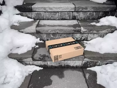 Amazon's 'Very Bright' Rechargeable Flashlight Now 37% Off