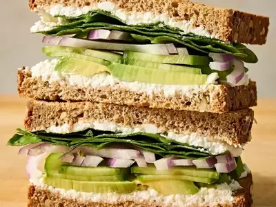 Refreshingly Delicious Cucumber & Avocado Sandwich: A Quick and Healthy Vegetarian Delight