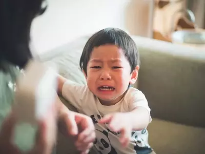 Understanding Disorganized Attachment in Children: Signs, Causes, and Solutions