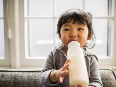 Debunking Toddler Formulas: Why Cow's Milk Reigns Supreme for Your Growing Child