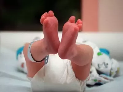 Maternal COVID-19 Vaccination Safeguards Infants, Large Study Confirms