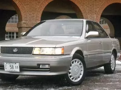 A Look Back at the 1990 Lexus ES250