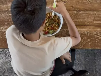 Effortless Kung Pao Chicken: A Quick Weeknight Dinner Solution for Busy Parents