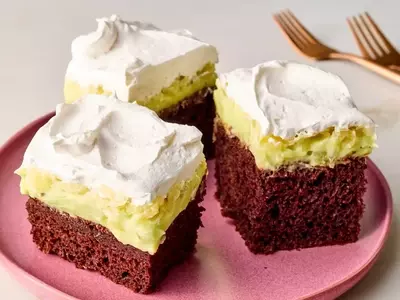 Delightful Italian Pistachio Cake