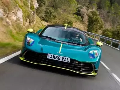 2026 Aston Martin Valhalla: Aerodynamic Prowess and Exhilarating Performance
