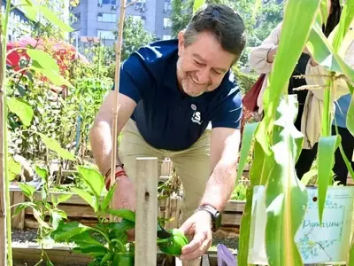 Compostaje Comunitario: Un Compromiso Sostenible para Santiago