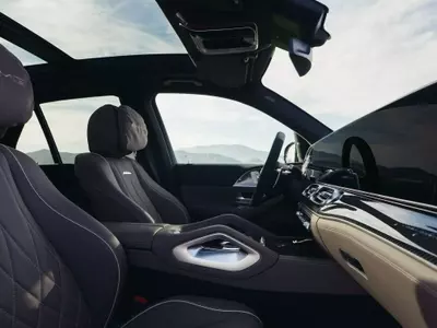 2027 Mercedes-AMG GLE53 Hybrid: A Glimpse into its Luxurious Interior