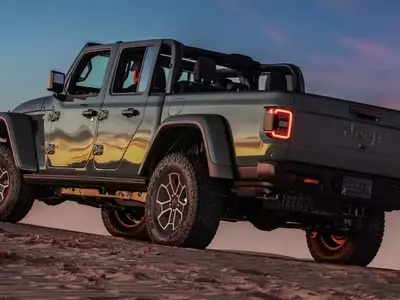 Jeep Gladiator Manual Transmission Expected to Return