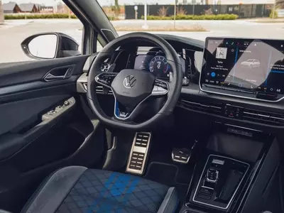 2026 Volkswagen Golf R: Euro Style Package Enhancements