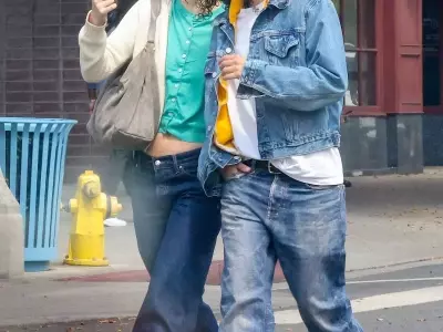 Celebrity Couple Lily-Rose Depp and 070 Shake's Contrasting Styles Converge on Baggy Jeans