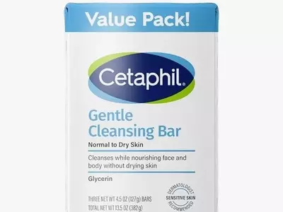 Bar Soap vs. Body Wash: A Comprehensive Guide to Choosing Your Ideal Cleanser