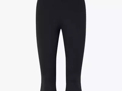 Reviving '90s Style: Essential Trouser Trends for 2026