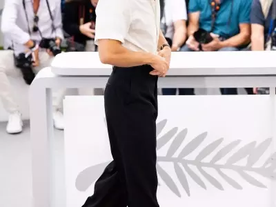 Mastering the Chelsea Boot: 11 Stylish Ways to Elevate Your Look