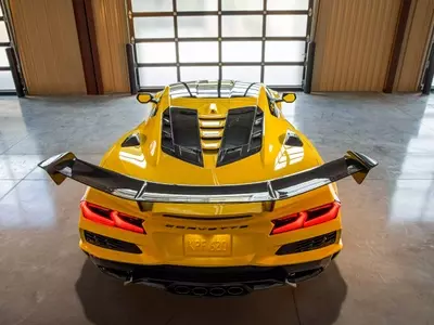 Chevrolet Halts Corvette Sales Over Stealthy Software Flaw