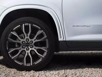 GM Faces Class-Action Lawsuit Over Alleged Brake Failures in 2025 Vehicle Models
