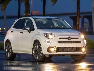 Fiat's Unexpected Sales Leader: The Discontinued 500X Outperforms the Electric 500e in Q1 2026