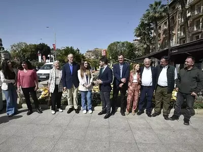 Celebración de la Batalla Floral en Murcia: Un Espectáculo de Color y Tradición