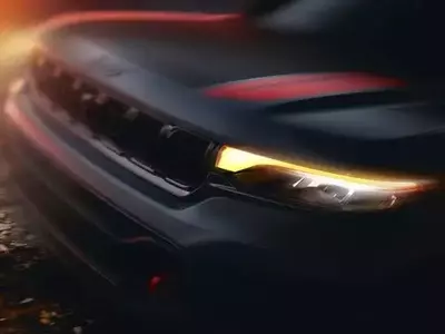 Jeep Grand Cherokee Trailhawk Returns with Enhanced Off-Road Capabilities for 2027 Model Year