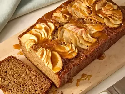 Delectable Brown Sugar-Glazed Apple Cake Recipe