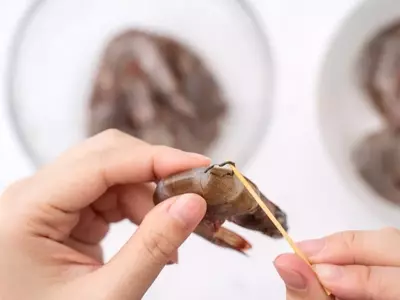 Expert Prawn Preparation: Four Essential Methods for Deveining