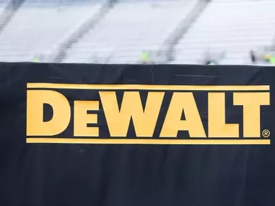 DeWalt's Durable 16-Inch Tool Bag: A Smart Investment for Professionals and DIY Enthusiasts Alike