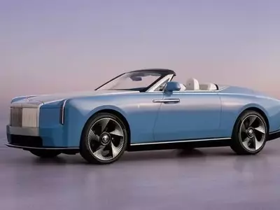 Rolls-Royce Unveils First Coachbuilt Electric Vehicle: Project Nightingale