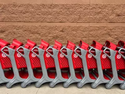 Target's Viyet 6-Drawer Rolling Tool Chest: A Smart Storage Solution at 40% Off