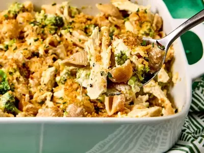 Delicious Honey-Mustard Chicken and Broccoli Bake: A Hearty and Healthy Meal