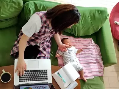 Navigating Parenthood and Professional Life: Strategies for Working Parents