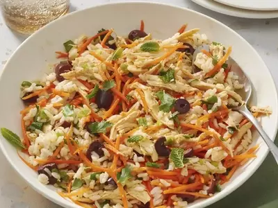 Quick Herbed Chicken Salad: A Wholesome 10-Minute Meal