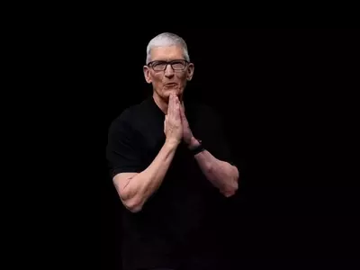 Tim Cook to Conclude Tenure as Apple CEO, John Ternus Named Successor Amid AI Transition