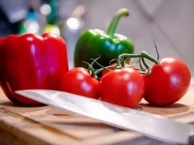 La siembra en compa￱ía: un m￩todo agr￭cola eficiente para optimizar el crecimiento del pimiento